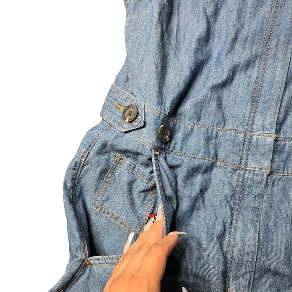 Wildfang Essential Chambray Sleeveless High Waisted Coverall Size: M - Picture 6 of 9